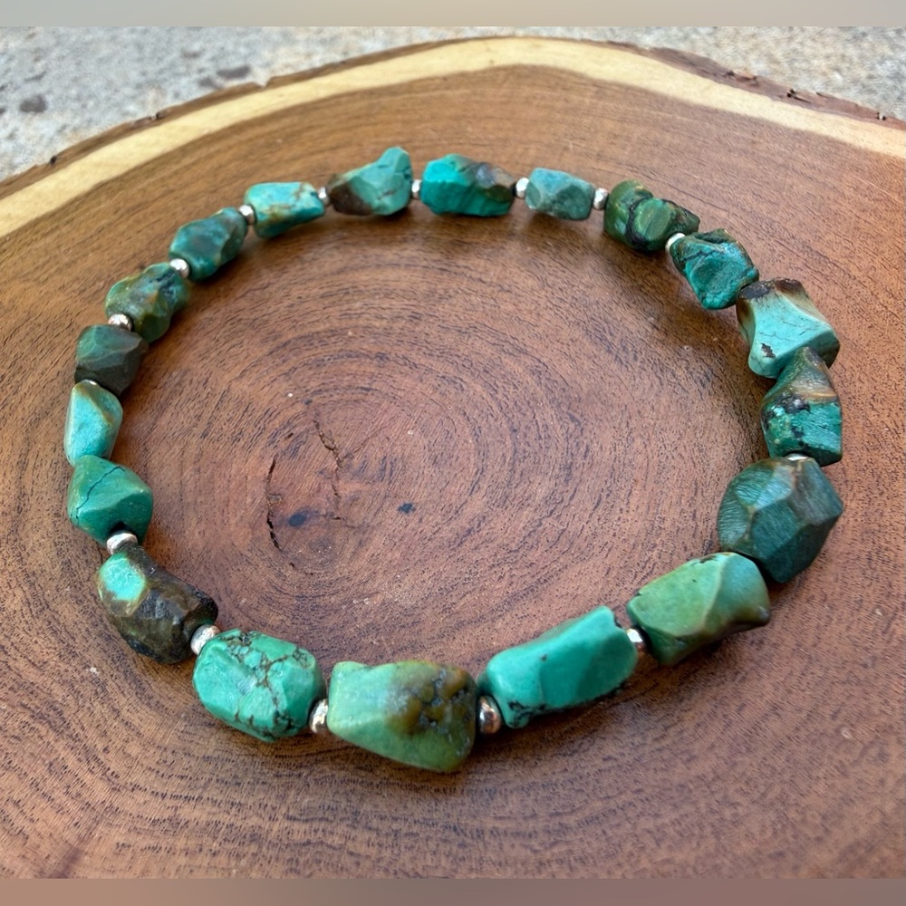 Dainty & Cute Green Turquoise & Sterling Silver Beaded bracelet